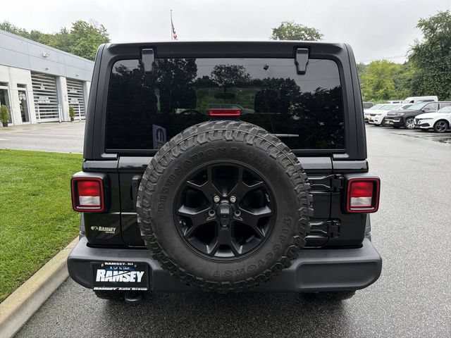 Used 2022 Jeep Wrangler Sport AWD/4WD image 25
