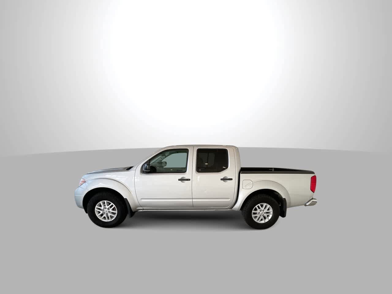 Used 2017 Nissan Frontier SV AWD/4WD image 5