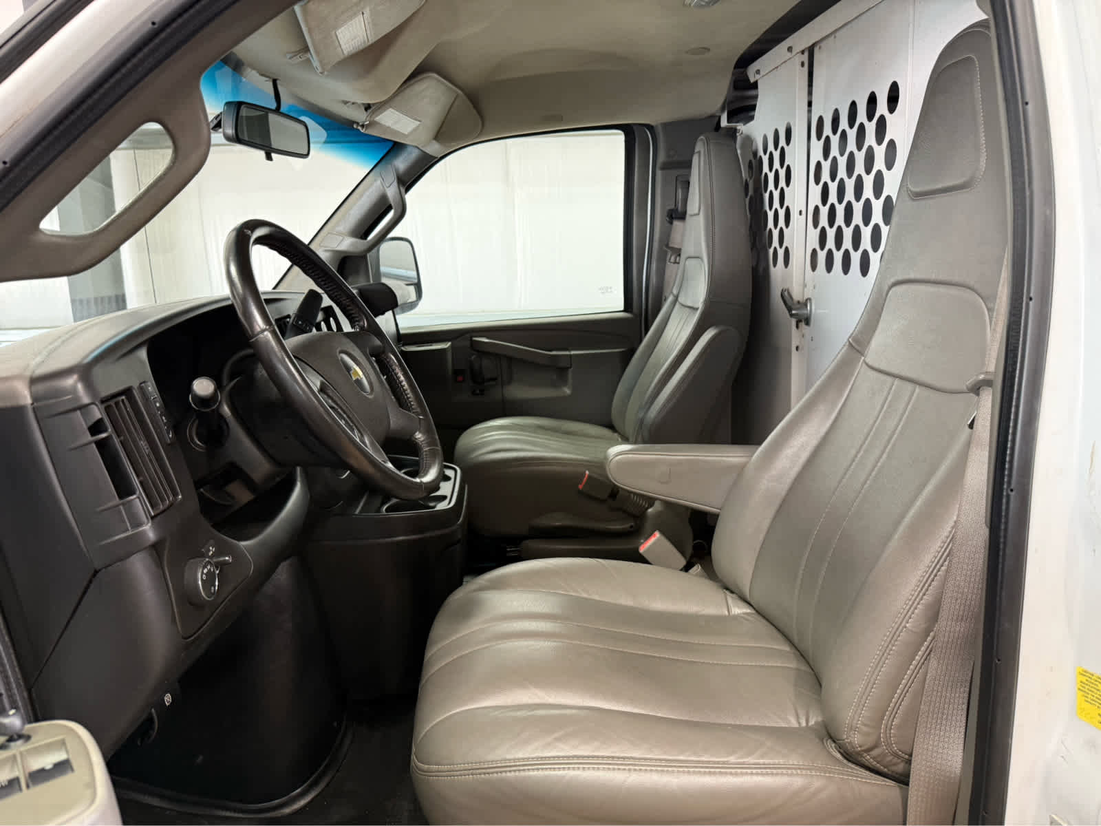 Used 2021 Chevrolet Express 2500 w/ Driver Convenience Package image 9