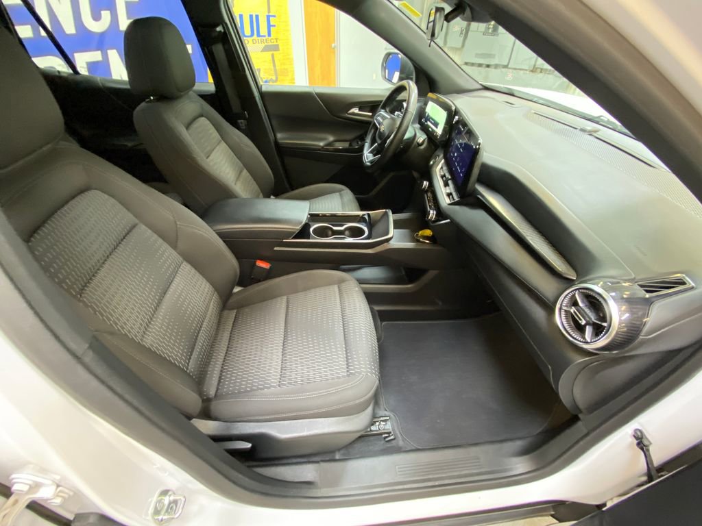 Used 2025 Chevrolet Equinox LT AWD/4WD image 26