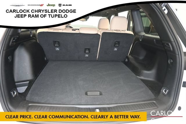 Used 2023 Jeep Grand Cherokee Limited AWD/4WD image 29