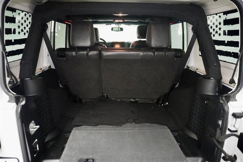 Used 2016 Jeep Wrangler Unlimited Sahara w/ Max Tow Package image 44