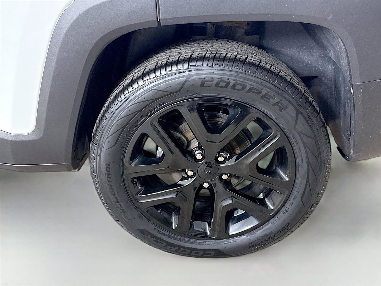 Used 2019 Jeep Renegade Altitude w/ Quick Order Package 2XM AWD/4WD image 30