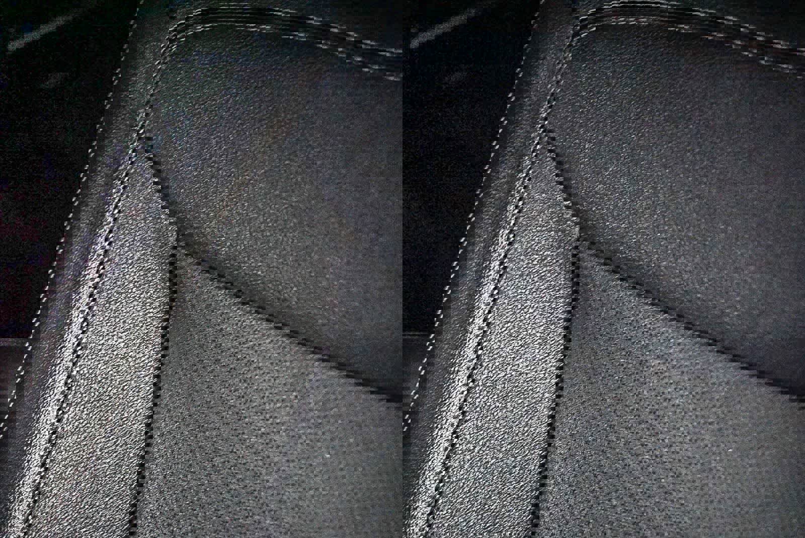 Used 2020 Ford Explorer Limited image 28