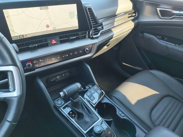 Certified 2025 Kia Sportage SX image 9