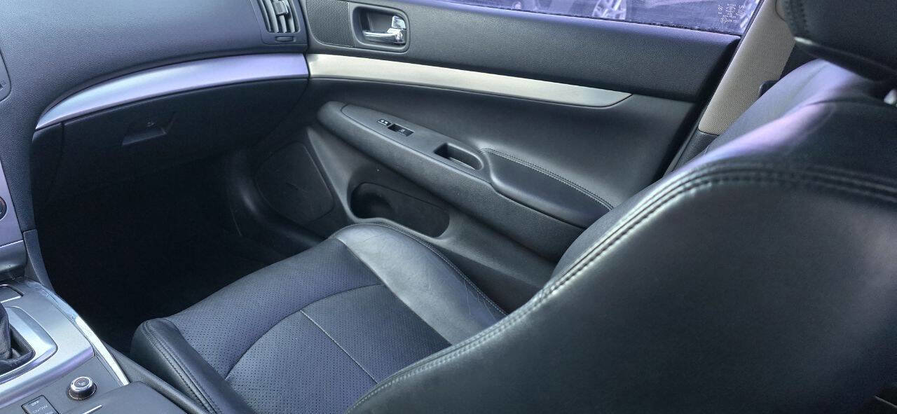 Used 2013 INFINITI G37 x AWD 4dr Sedan w/ Premium Pkg image 17