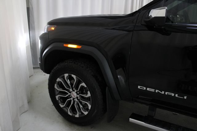 Used 2025 GMC Canyon Denali AWD/4WD image 34