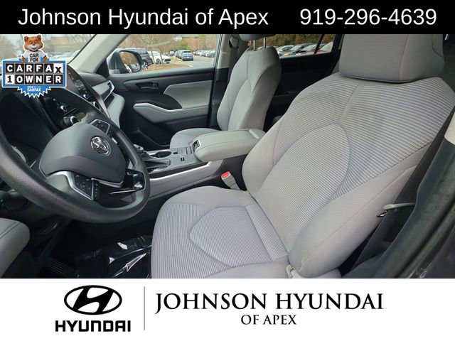 Used 2021 Toyota Highlander L image 27