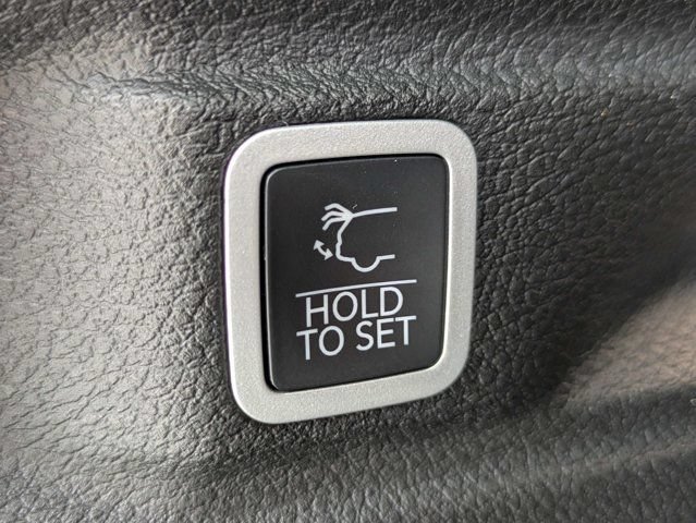 Used 2025 Jeep Grand Cherokee L Limited RWD image 13