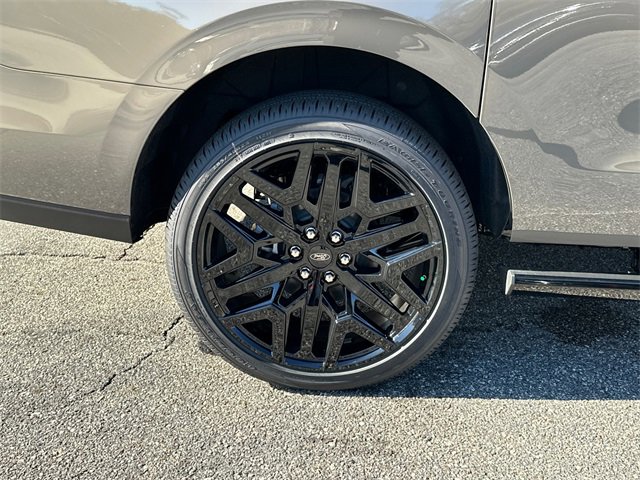 New 2026 Ford Expedition Max Platinum w/ Stealth Performance Package image 17