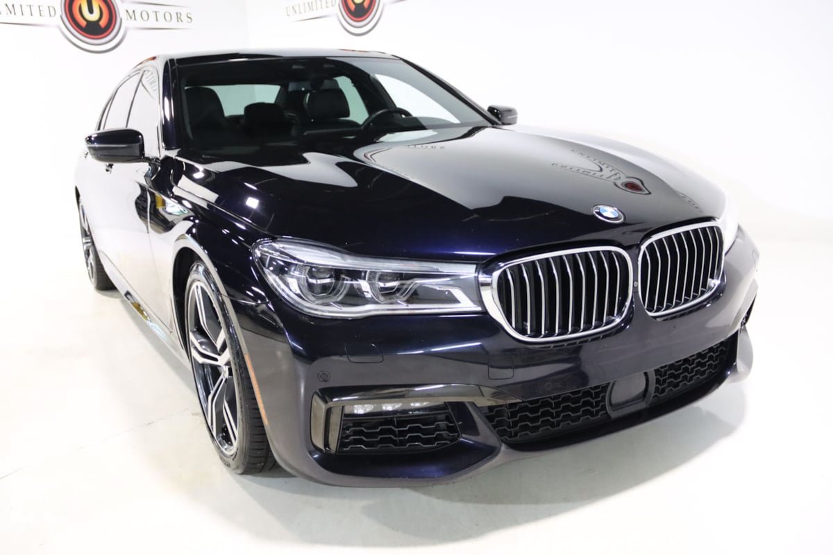 Used 2019 BMW 750i RWD image 8