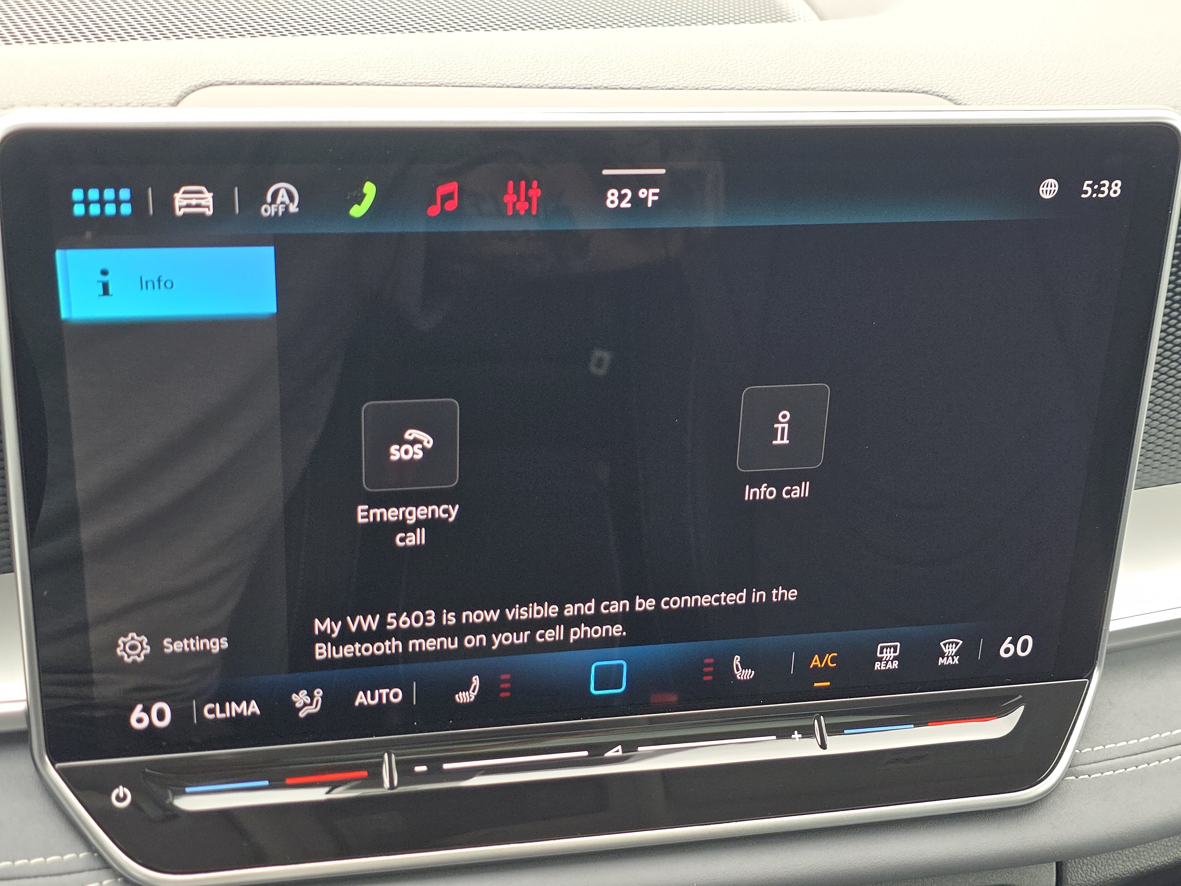 New 2026 Volkswagen Tiguan SE AWD/4WD image 10