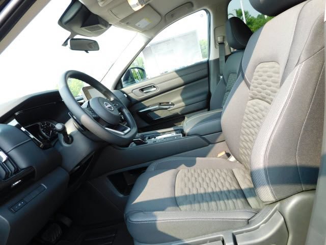 Certified 2022 Nissan Pathfinder S FWD image 5