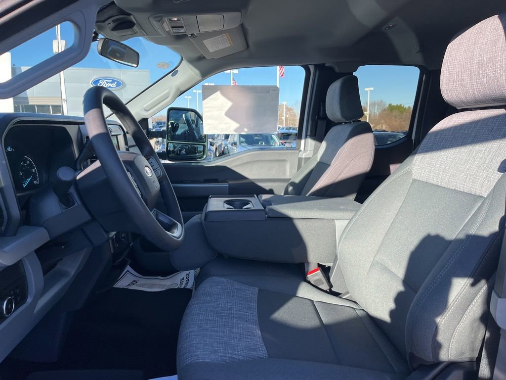 New 2026 Ford F250 XLT w/ FX4 Off-Road Package image 13