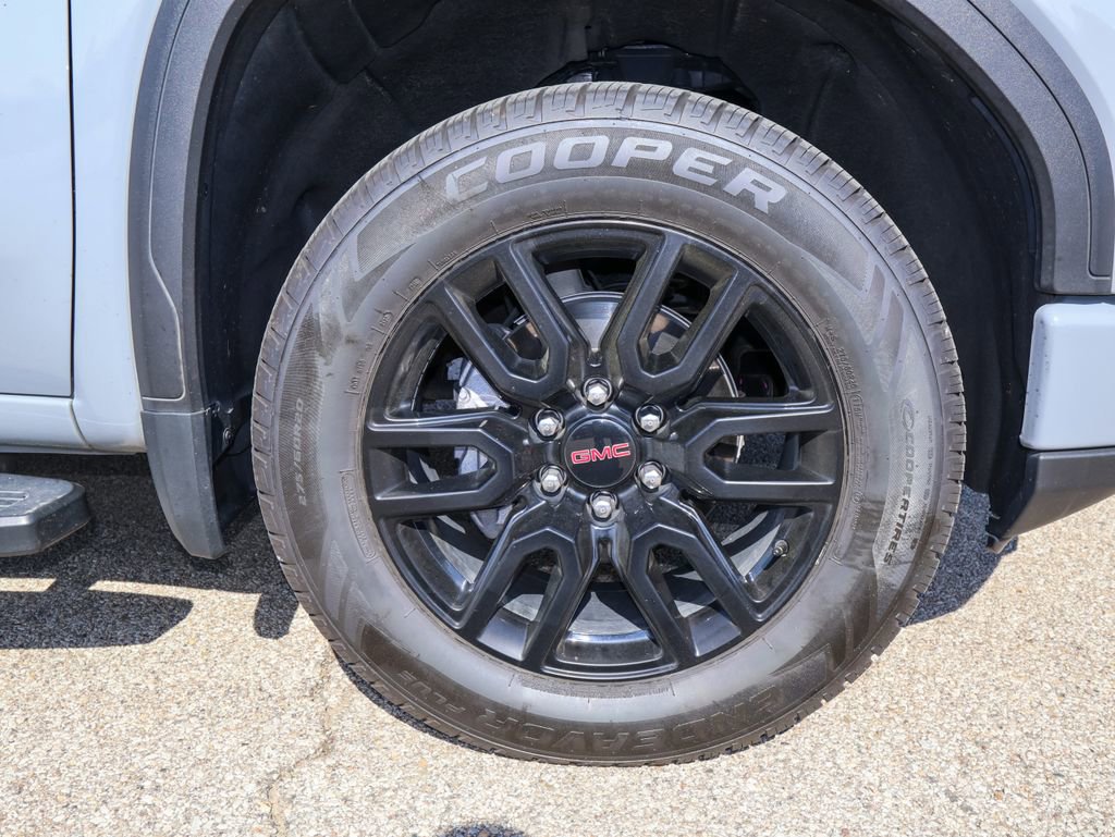Used 2024 GMC Sierra 1500 Elevation image 27