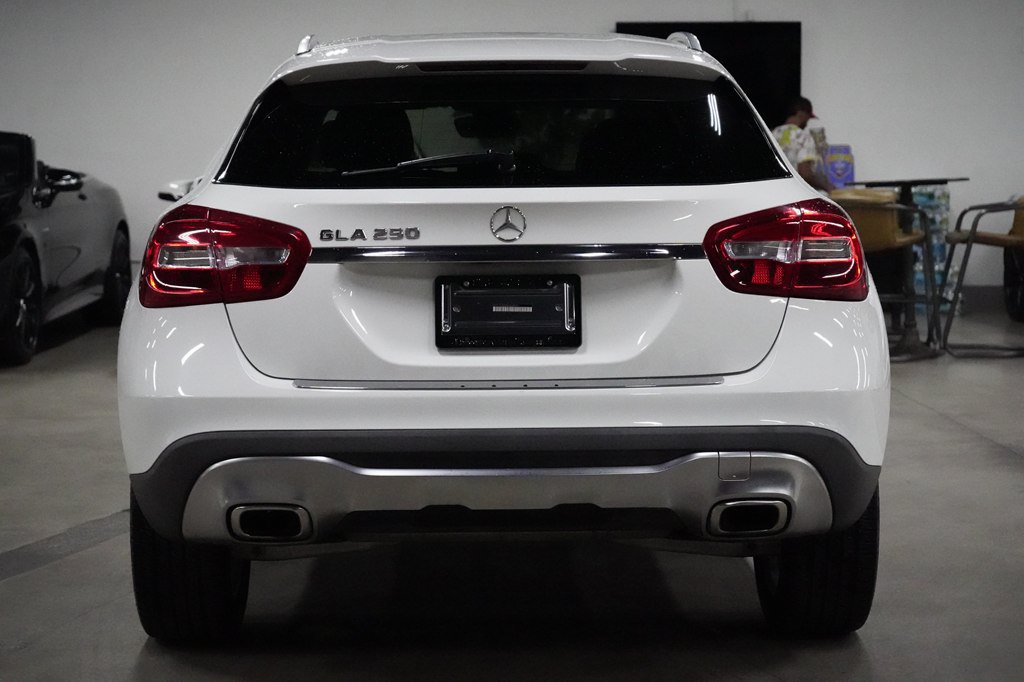 Used 2019 Mercedes-Benz GLA 250 w/ Convenience Package image 4