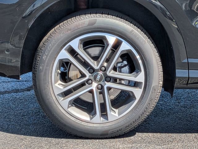 Used 2025 Audi Q5 Premium w/ Convenience Package AWD/4WD image 9