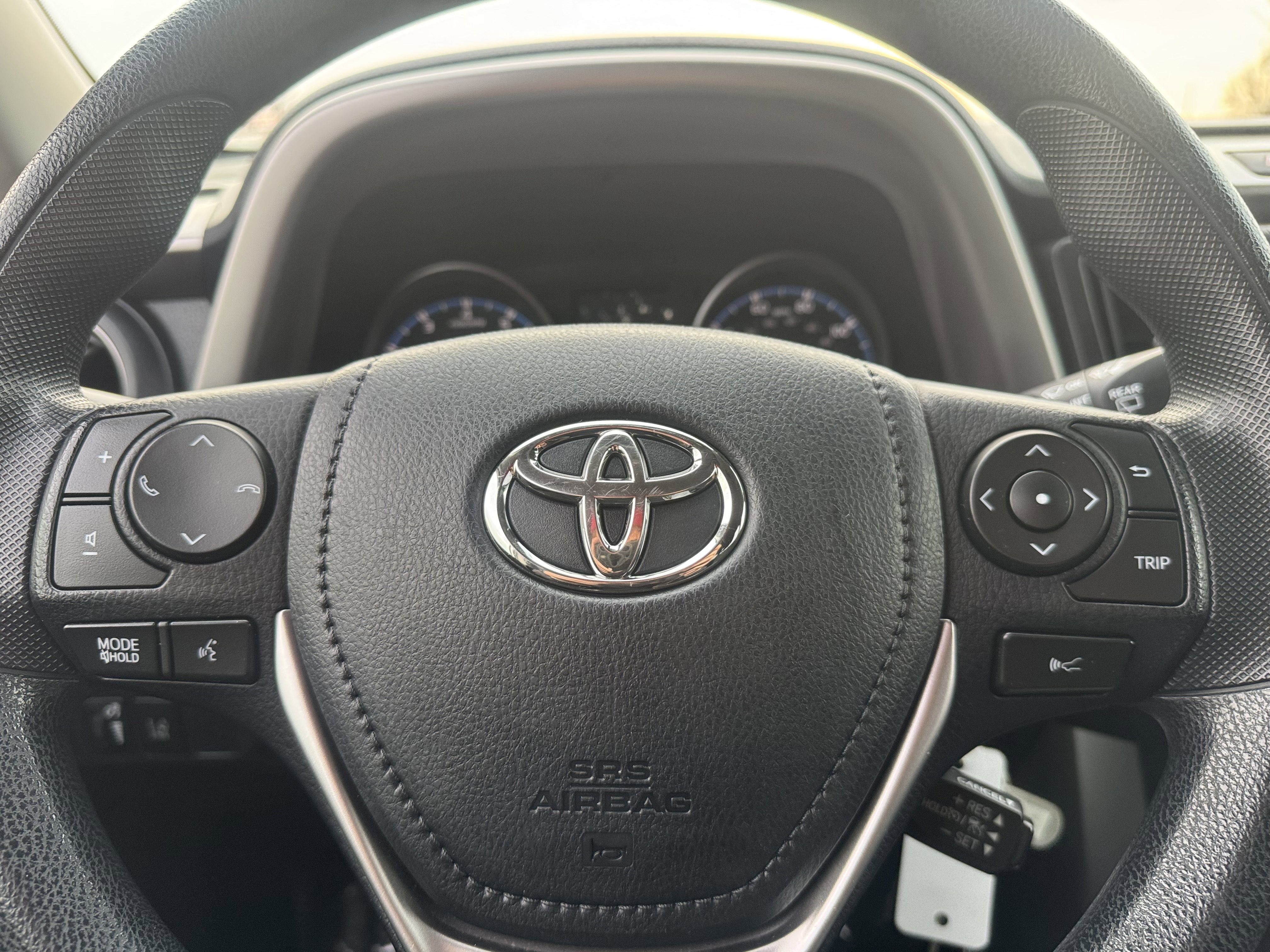 Used 2017 Toyota RAV4 LE w/ Carpet Mat Package image 24