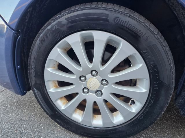 Used 2011 Subaru Impreza 2.5i Premium w/ PWR Moonroof Value Pkg image 9