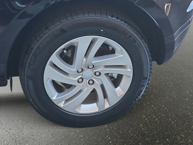 Certified 2025 Land Rover Range Rover Evoque S image 32