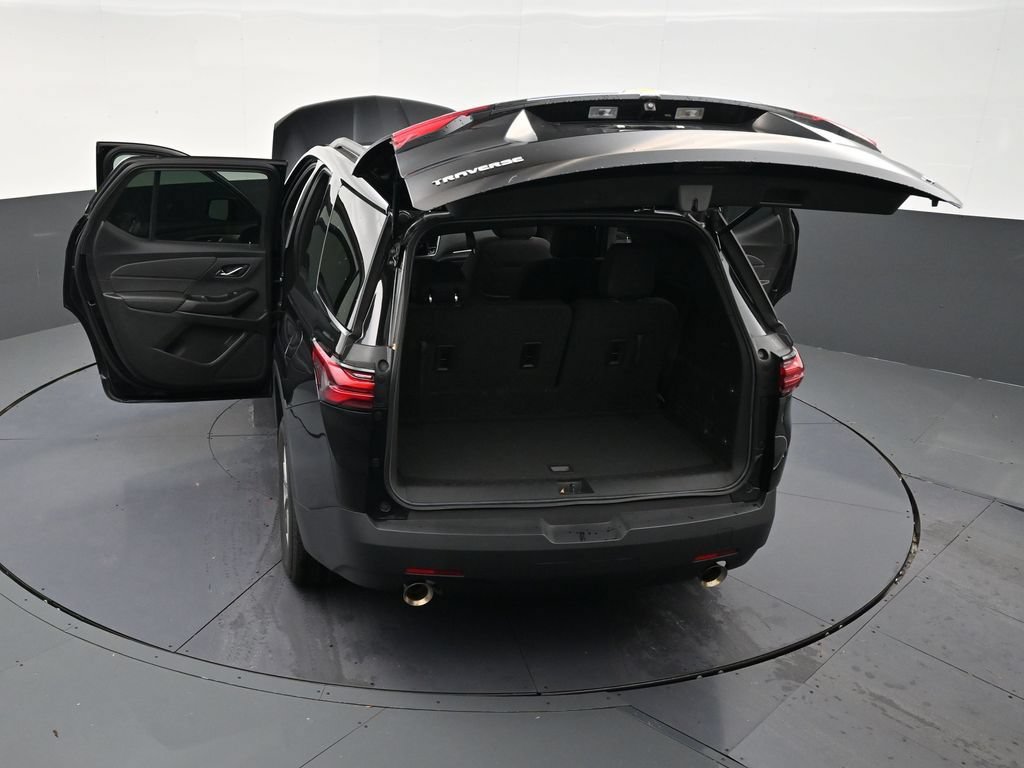 Used 2023 Chevrolet Traverse LT FWD image 29