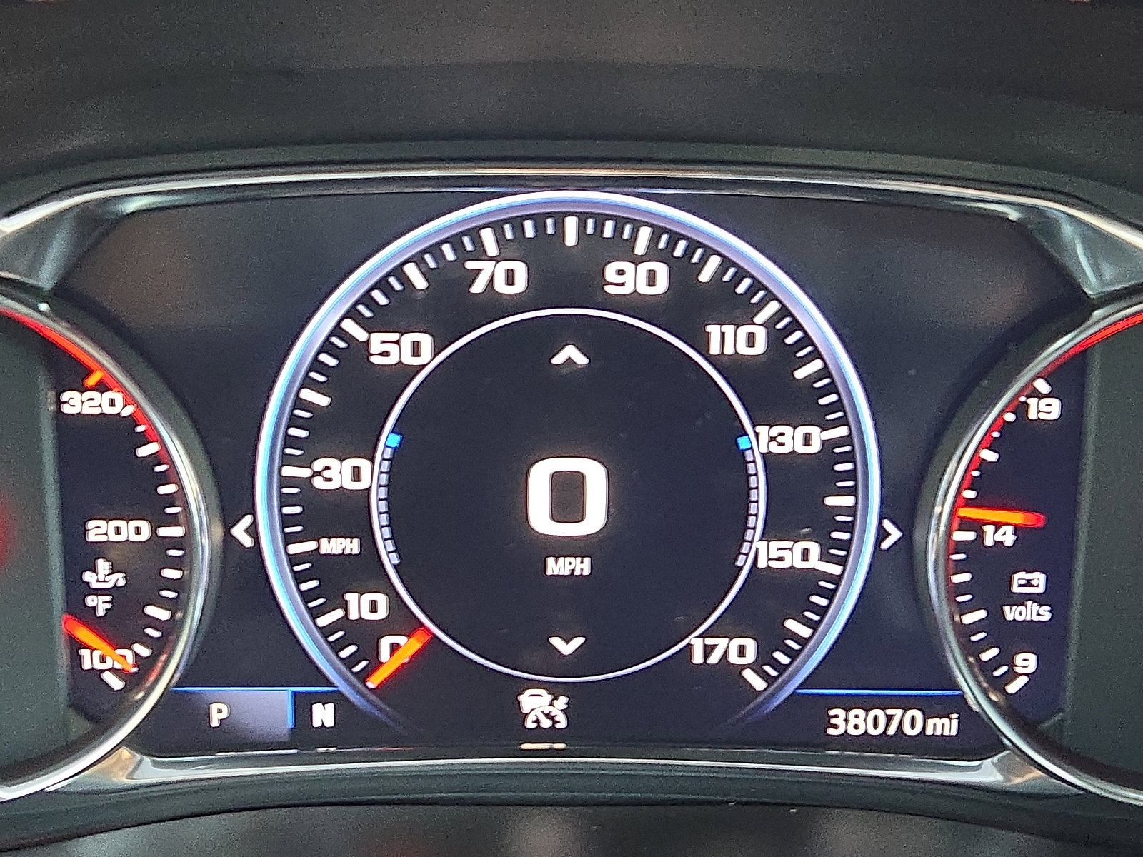 Used 2023 Chevrolet Traverse High Country w/ LPO, Floor Liner Package image 27