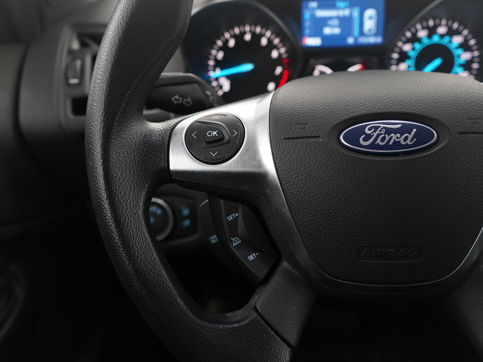 Used 2015 Ford Escape SE image 24