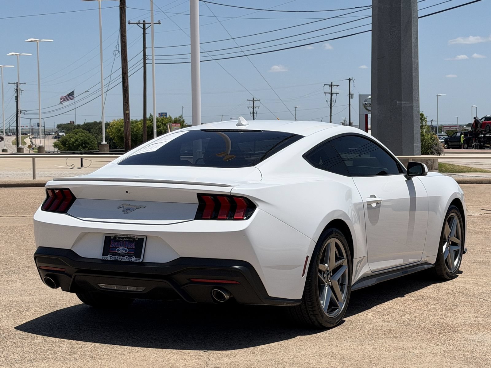 Used 2025 Ford Mustang Premium RWD image 4