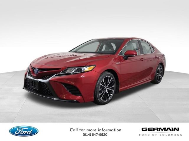 Used 2020 Toyota Camry SE image 1