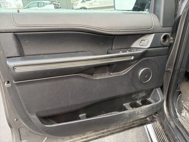 Used 2019 Ford Expedition XLT w/ Equipment Group 202A image 14