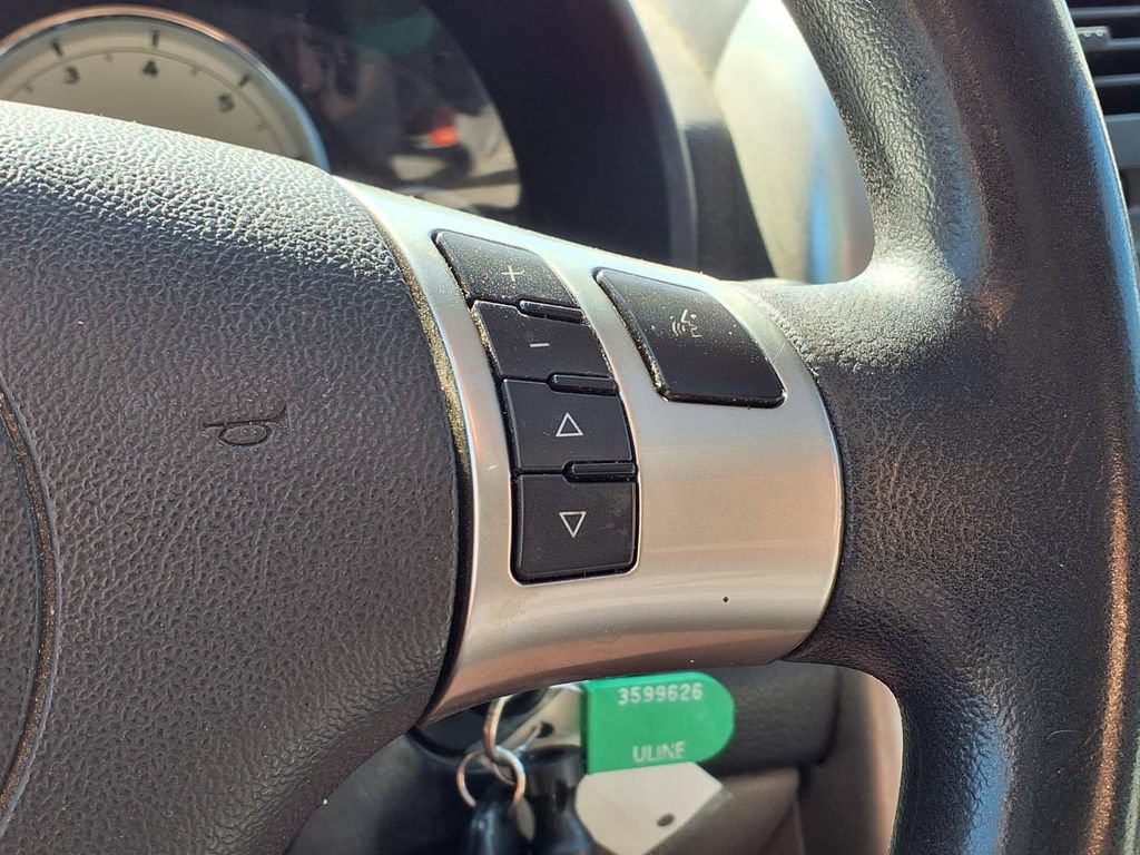 Used 2007 Saturn Vue 2WD w/ Comfort Pkg image 18