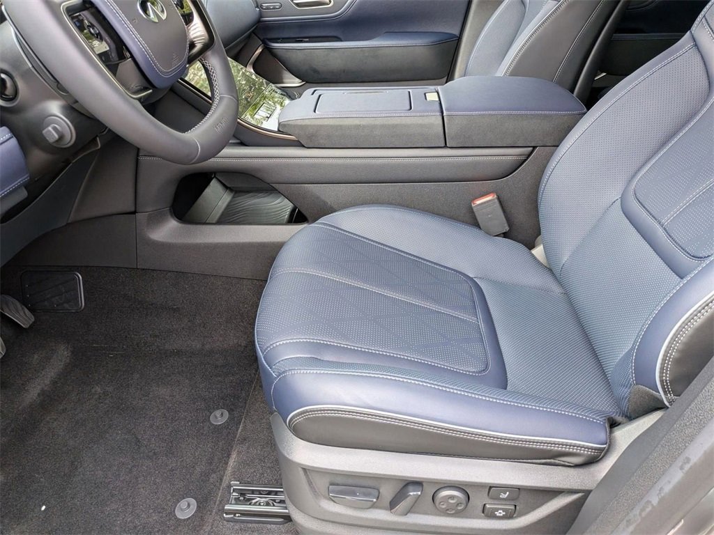 New 2026 INFINITI QX80 4WD w/ Sport Exterior Package image 13