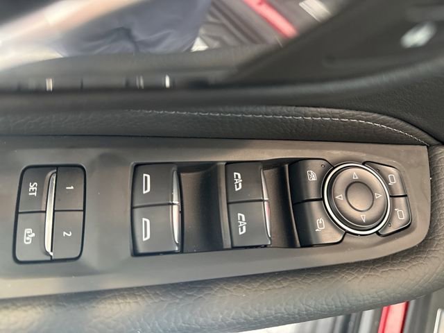 Used 2024 GMC Yukon Denali w/ Advanced Technology Package AWD/4WD image 13