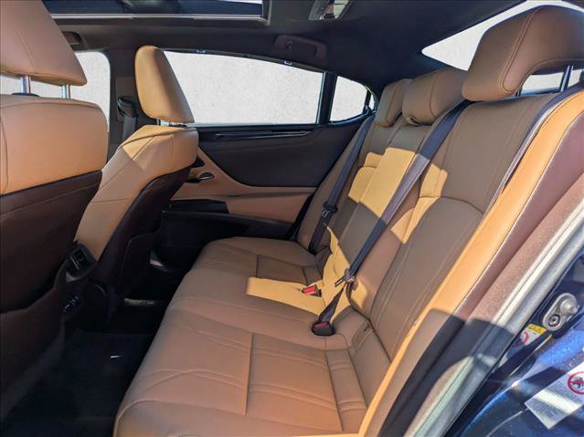 Used 2019 Lexus ES 350 Ultra Luxury w/ Accessory Package 2 FWD image 19