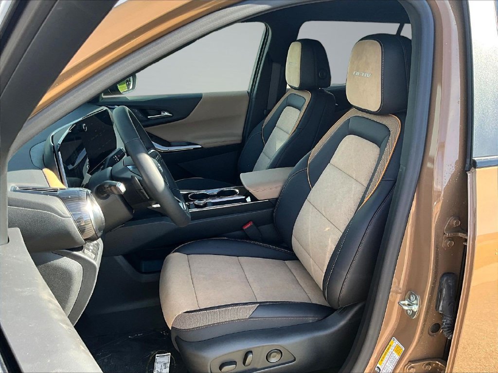 New 2027 Chevrolet Equinox ACTIV w/ Safety and Technology Package AWD/4WD image 23