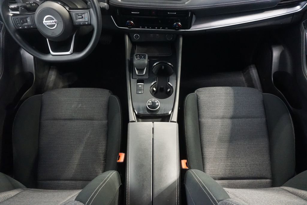 Used 2021 Nissan Rogue SV AWD/4WD image 25