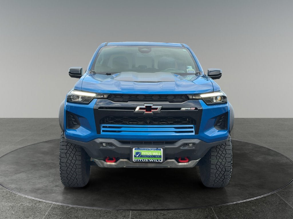 Used 2024 Chevrolet Colorado ZR2 w/ Technology Package AWD/4WD image 2