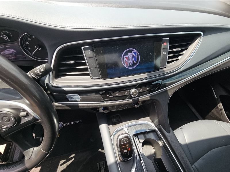 Used 2020 Buick Enclave Essence w/ Sound and Sites Package FWD image 29