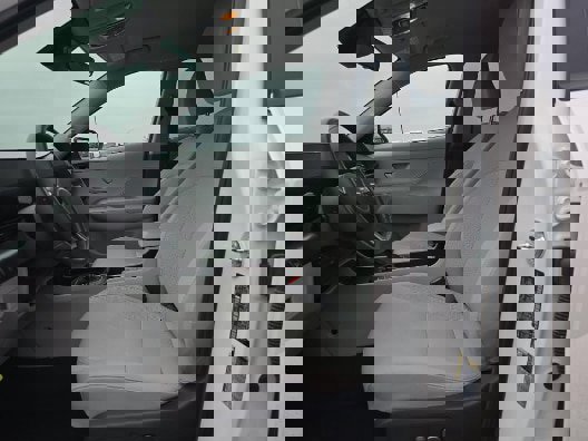 Used 2025 Hyundai Kona SEL image 5