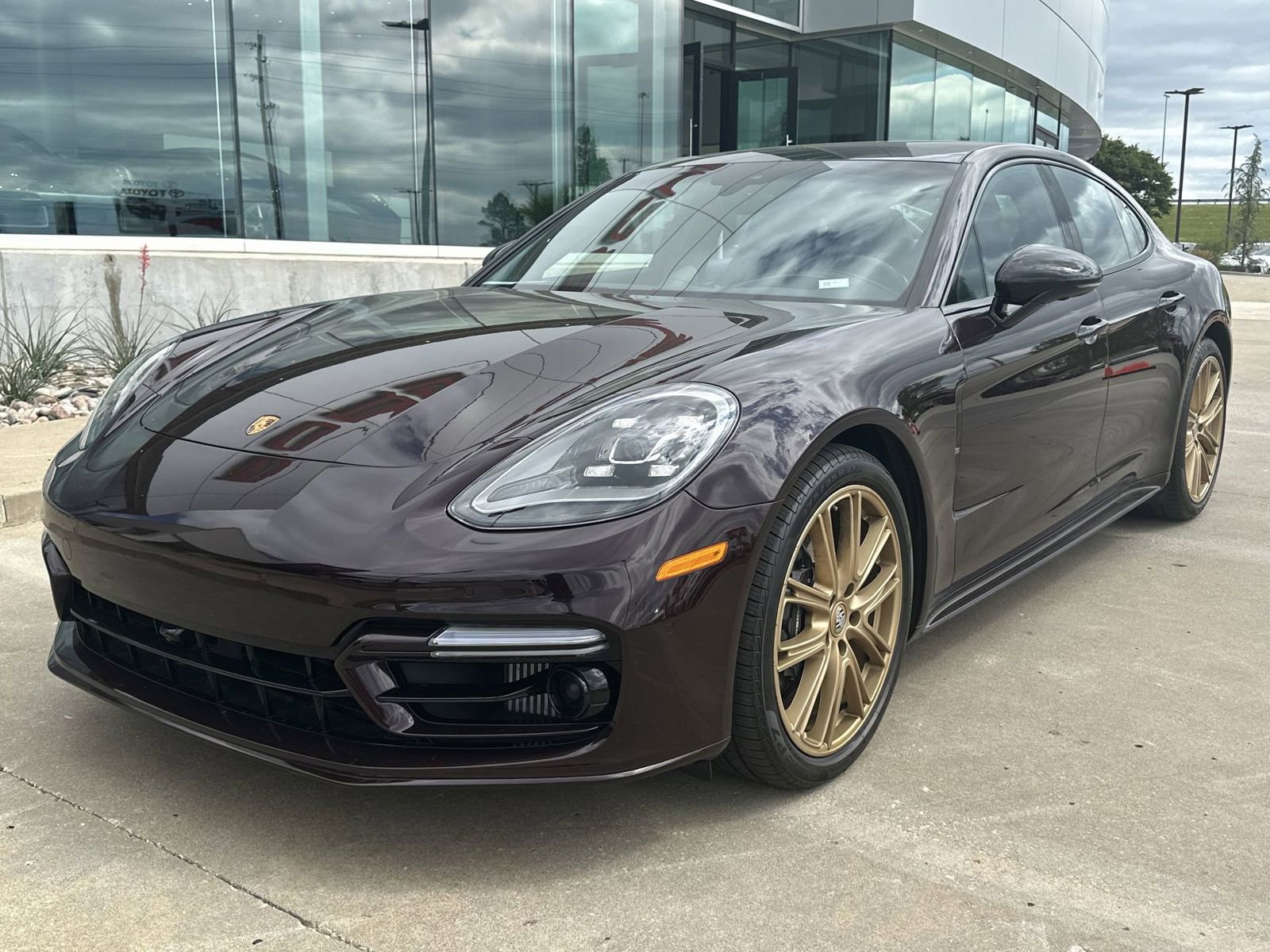 Certified 2023 Porsche Panamera 4 Platinum Edition