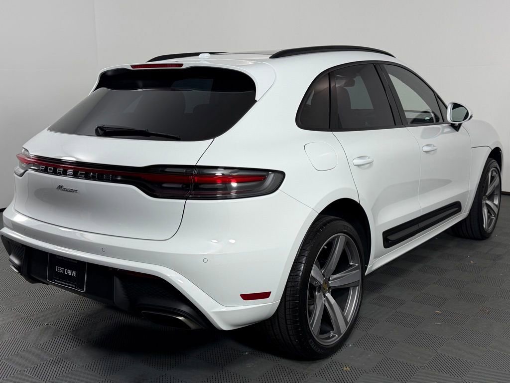 Certified 2026 Porsche Macan Turbo image 7
