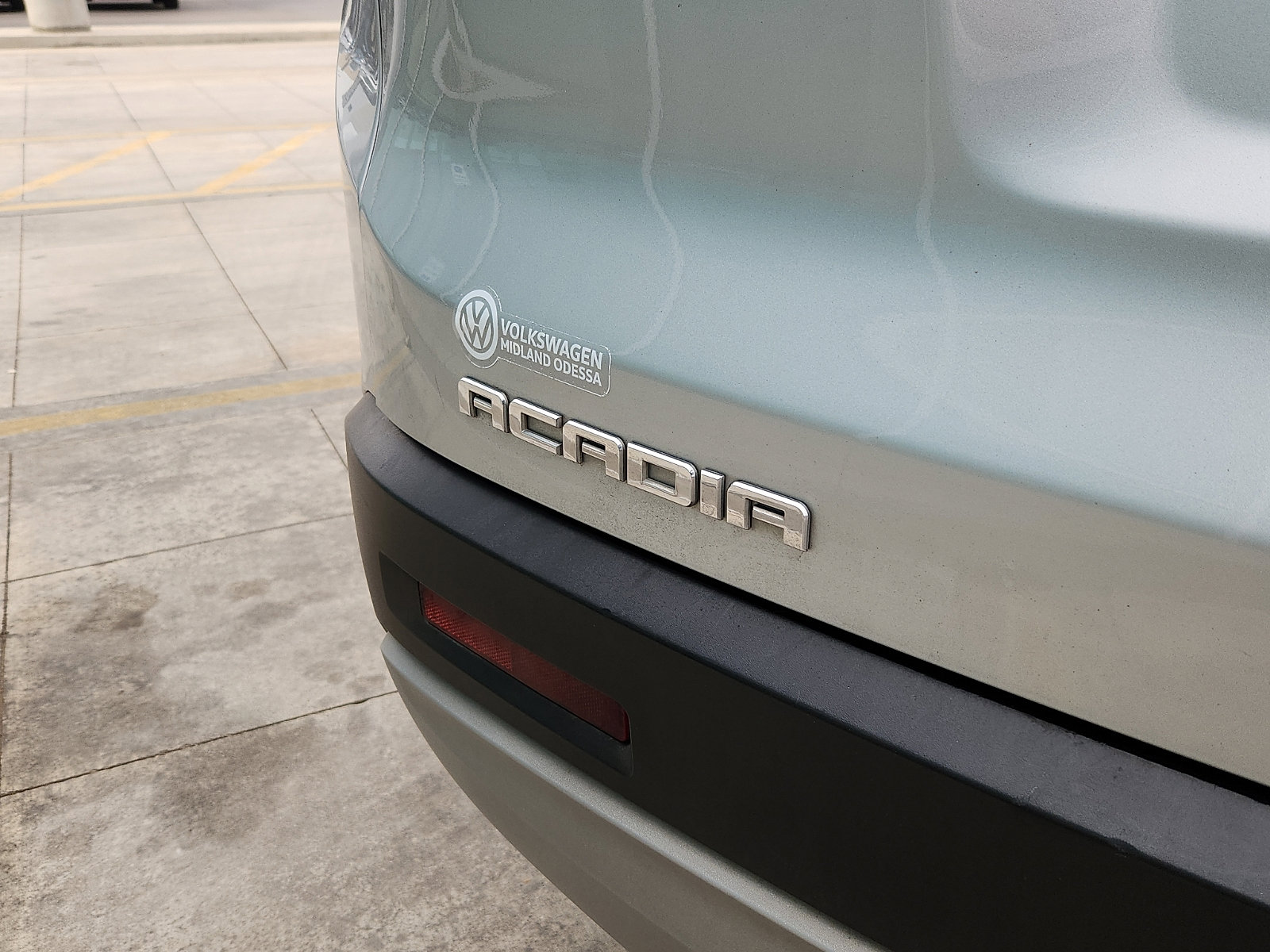 Used 2018 GMC Acadia SLE image 10