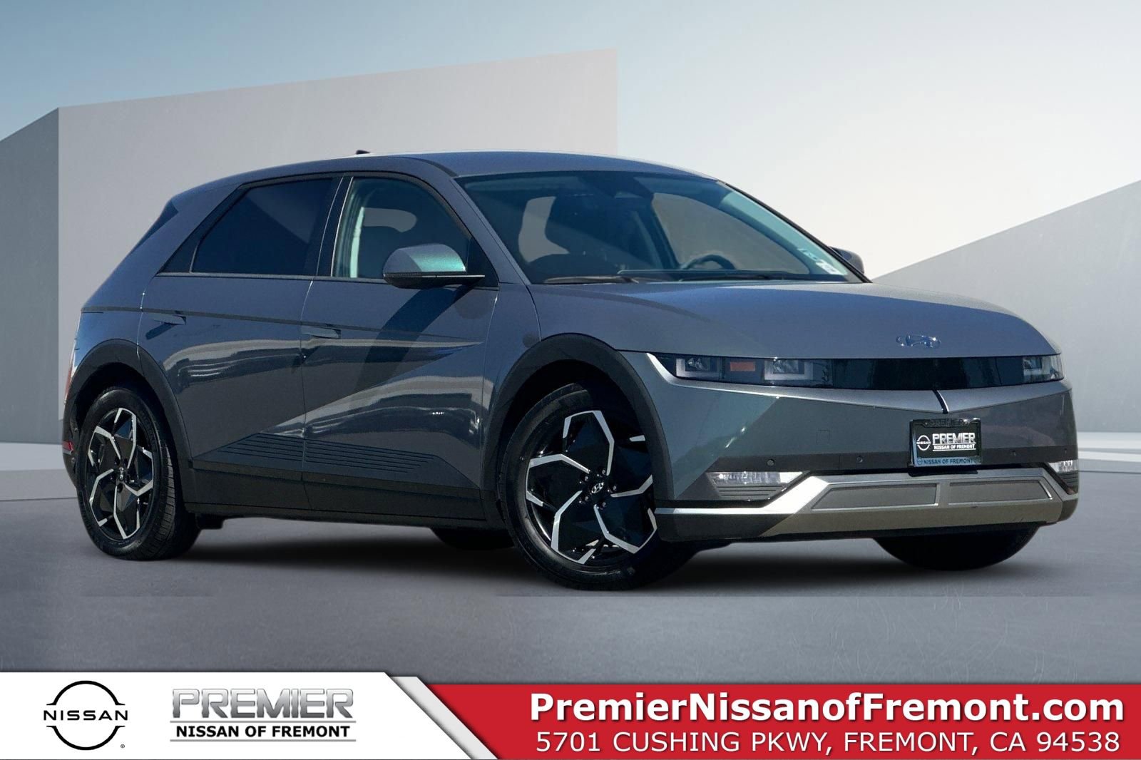 Used 2024 Hyundai Ioniq 5 SEL image 1