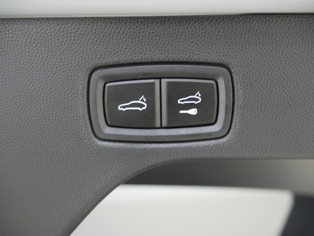 New 2026 Porsche Macan 4 Electric AWD/4WD image 25