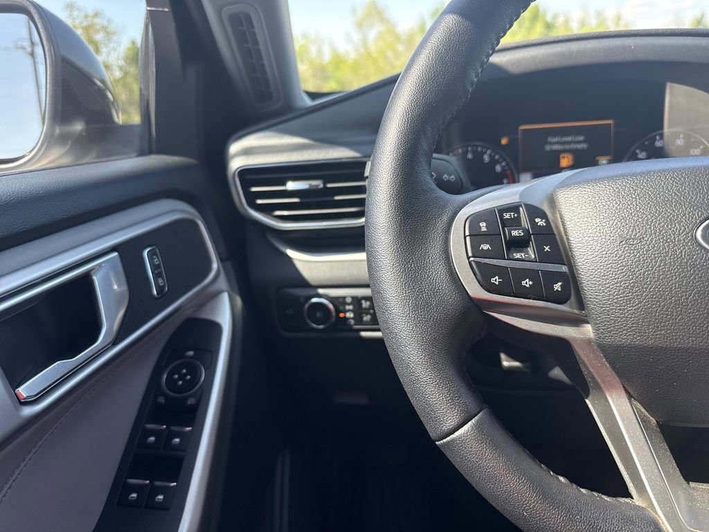 Certified 2023 Ford Explorer XLT w/ Equipment Group 202A image 16