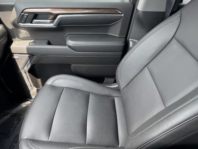 Used 2024 Chevrolet Silverado 1500 LT Trail Boss w/ Convenience Package II AWD/4WD image 27