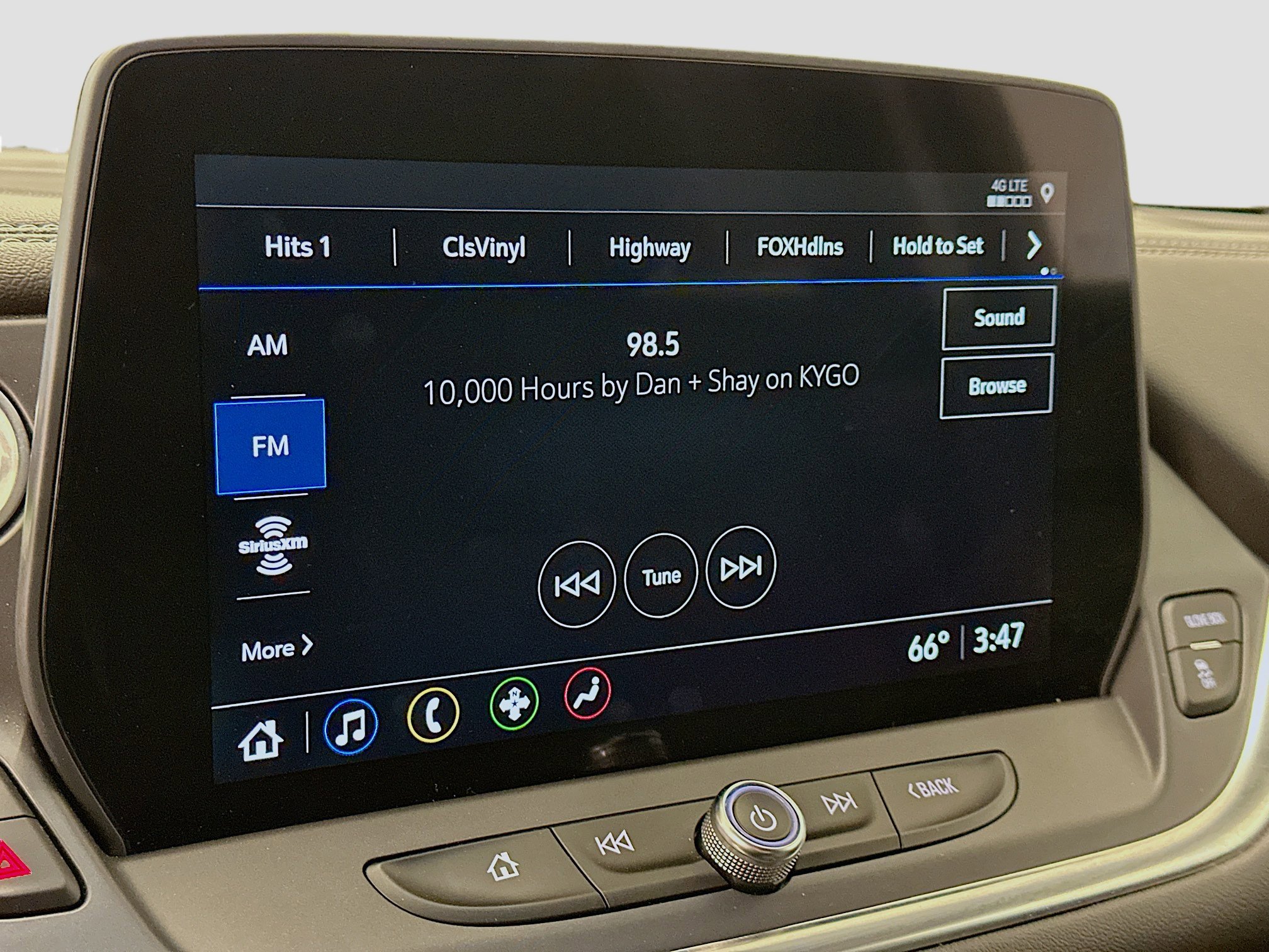 Used 2025 Chevrolet Blazer LT AWD/4WD image 21