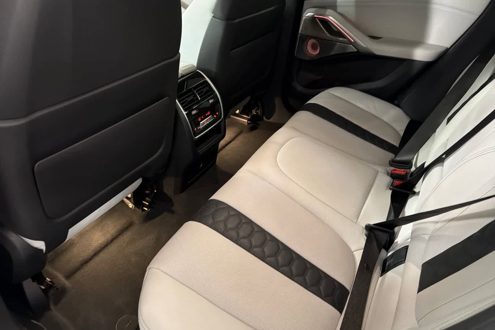 Used 2023 BMW X6 M w/ Executive Package AWD/4WD image 4