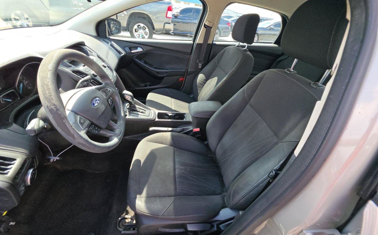 Used 2015 Ford Focus SE FWD image 10