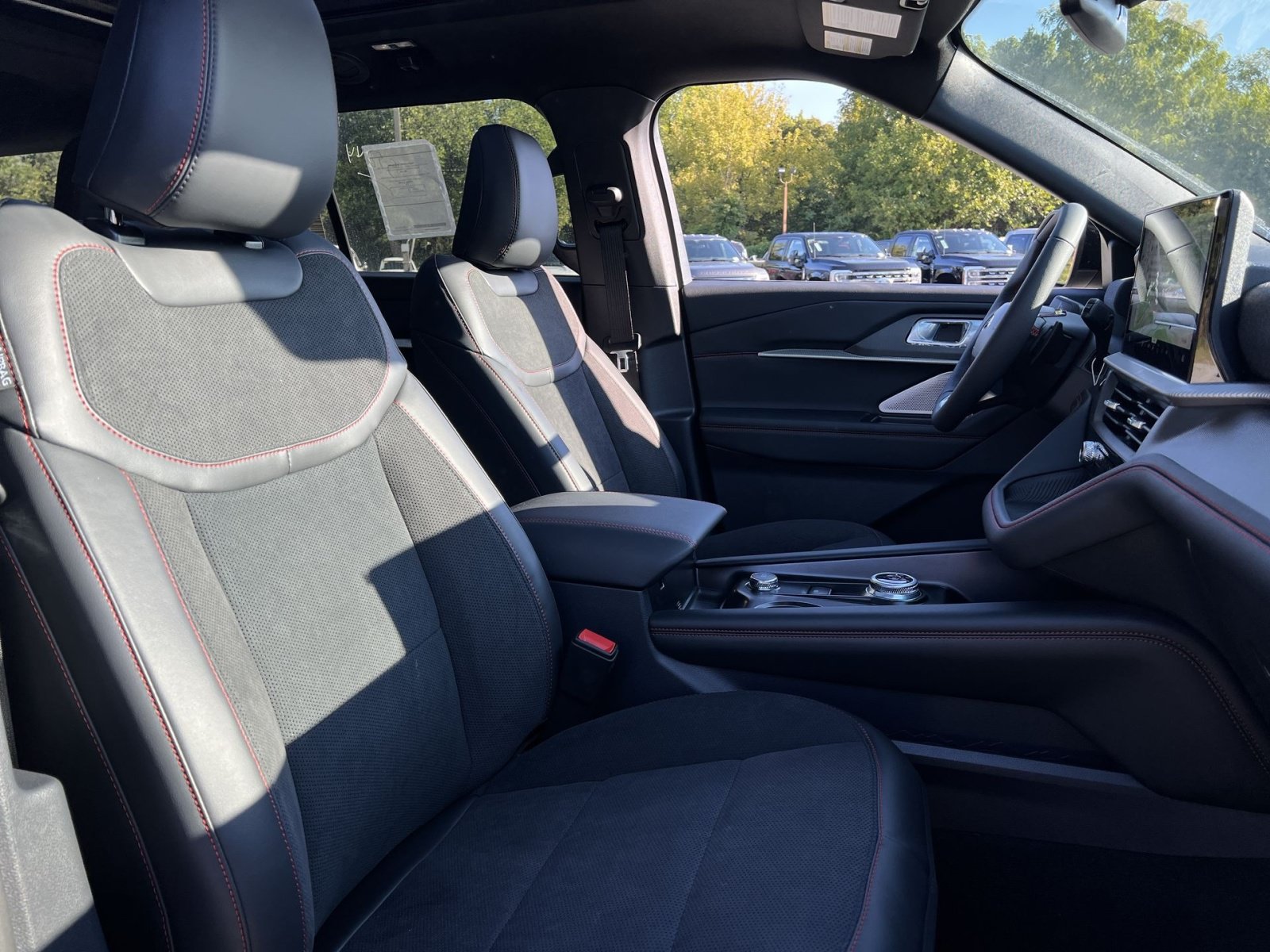 New 2026 Ford Explorer ST w/ Sun And Sound Package AWD/4WD image 28